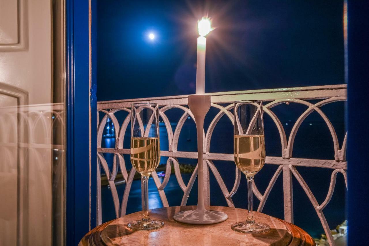 Suite Picasso Amalfi Bagian luar foto