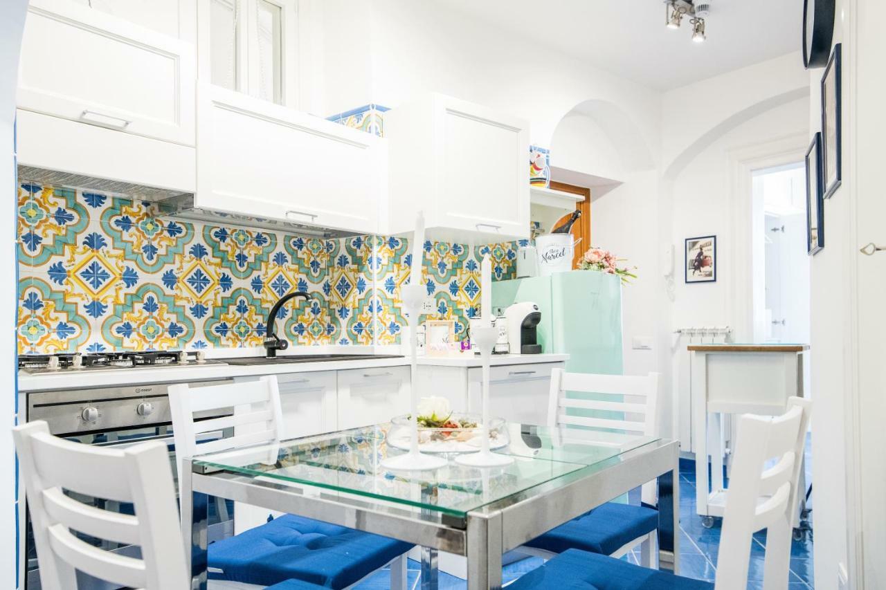 Suite Picasso Amalfi Bagian luar foto