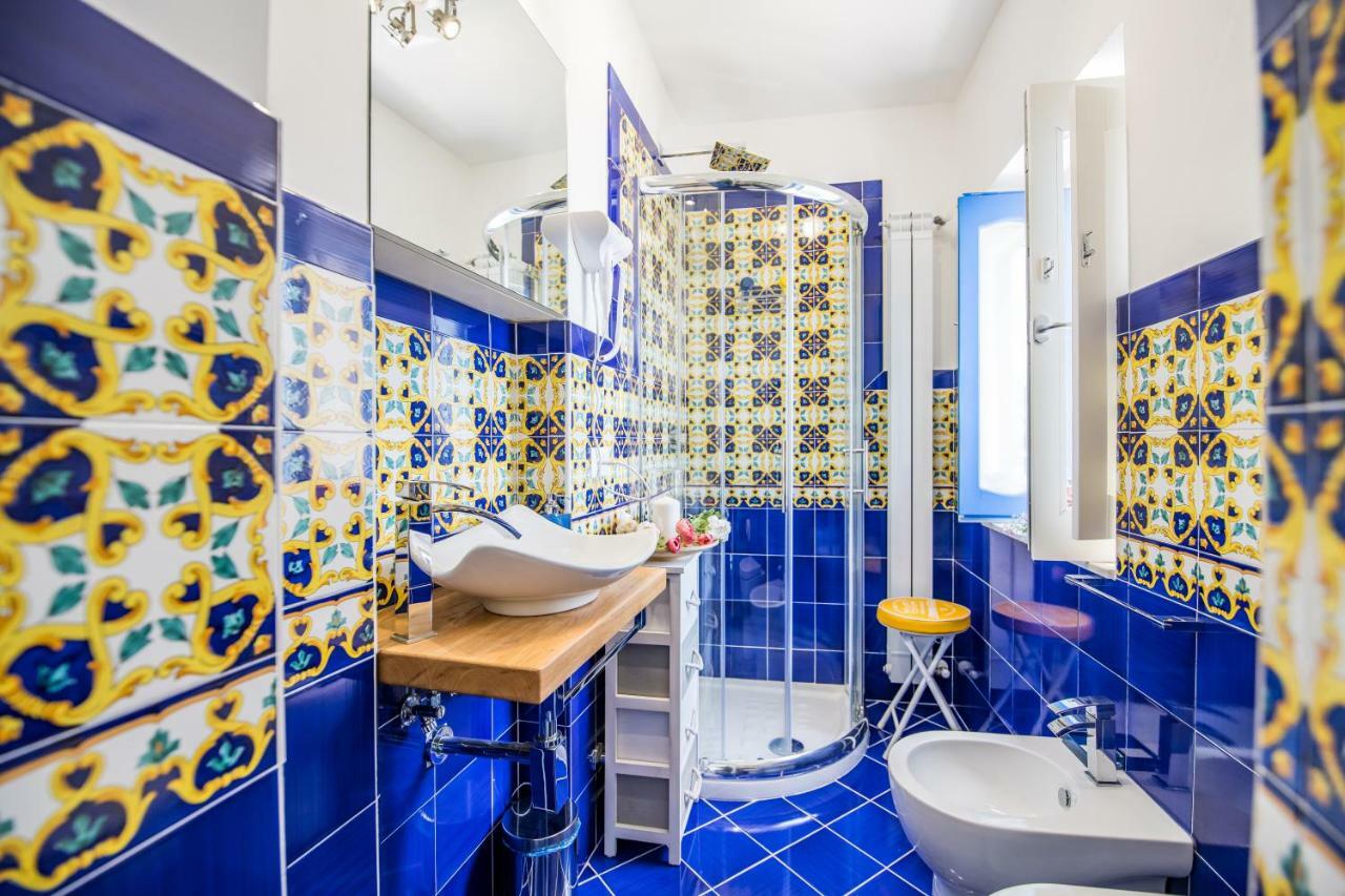 Suite Picasso Amalfi Bagian luar foto