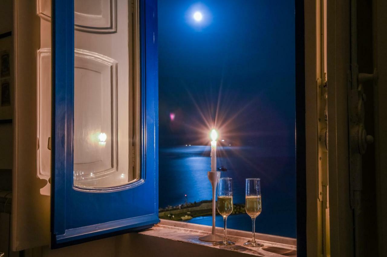 Suite Picasso Amalfi Bagian luar foto